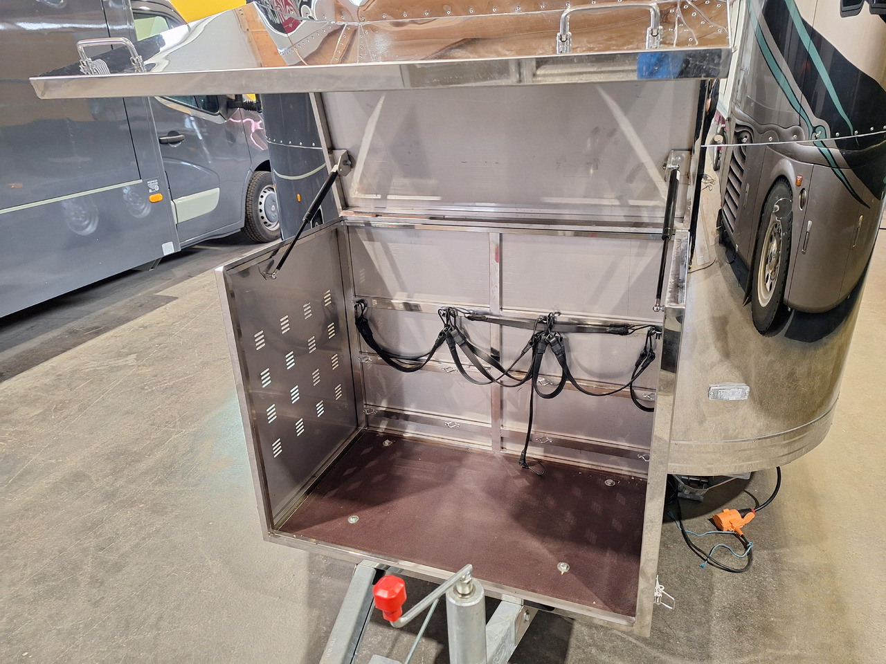 Leasing de Deli Star Trailer American 4000 - EU standards Deli Star Trailer American 4000 - EU standards: foto 7