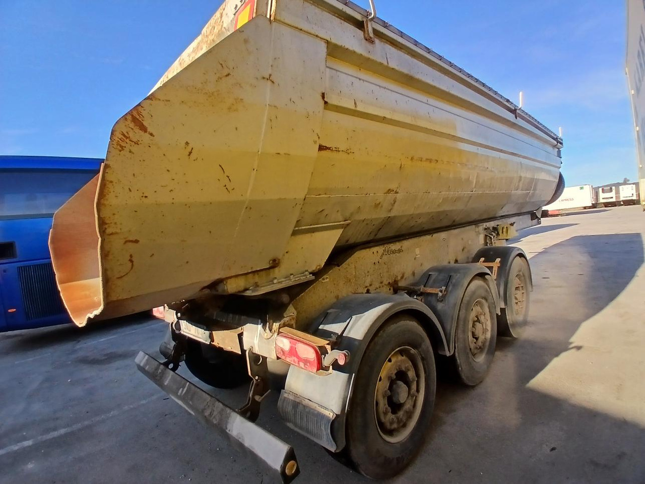 MENCI - Semirremolque volquete: foto 4 MENCI - Semirremolque volquete: foto 4