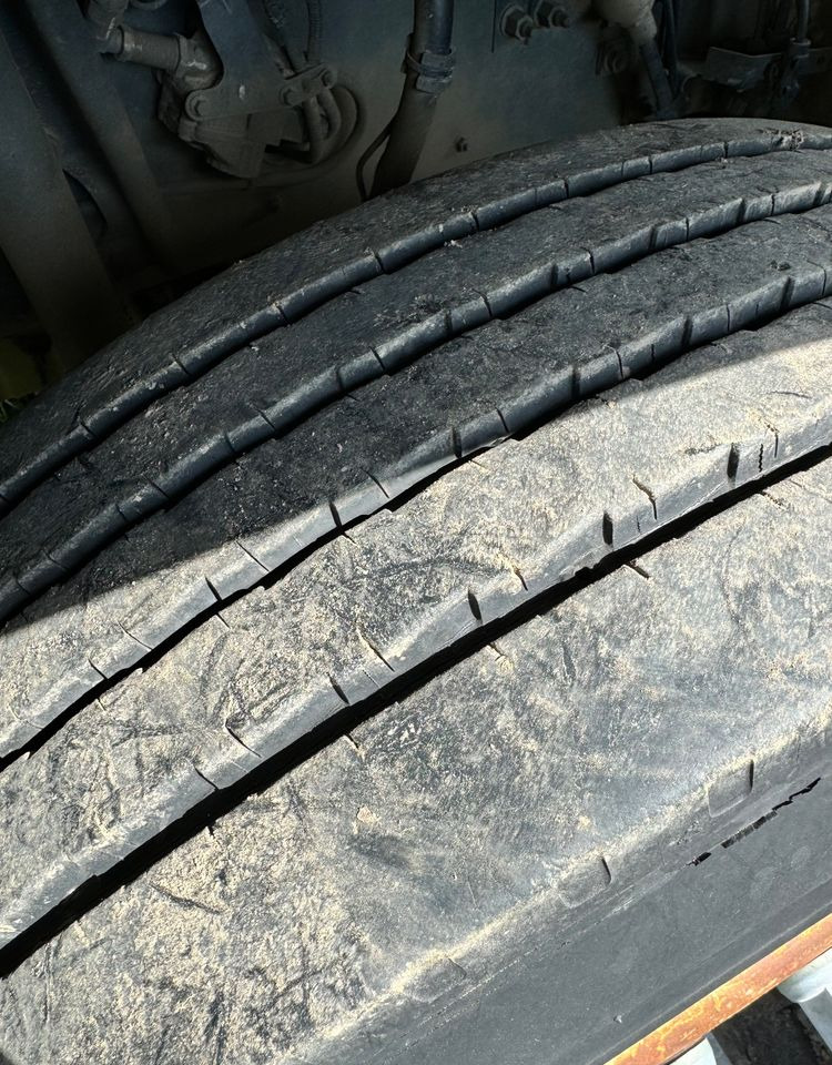 Cabeza tractora Renault T460: foto 10