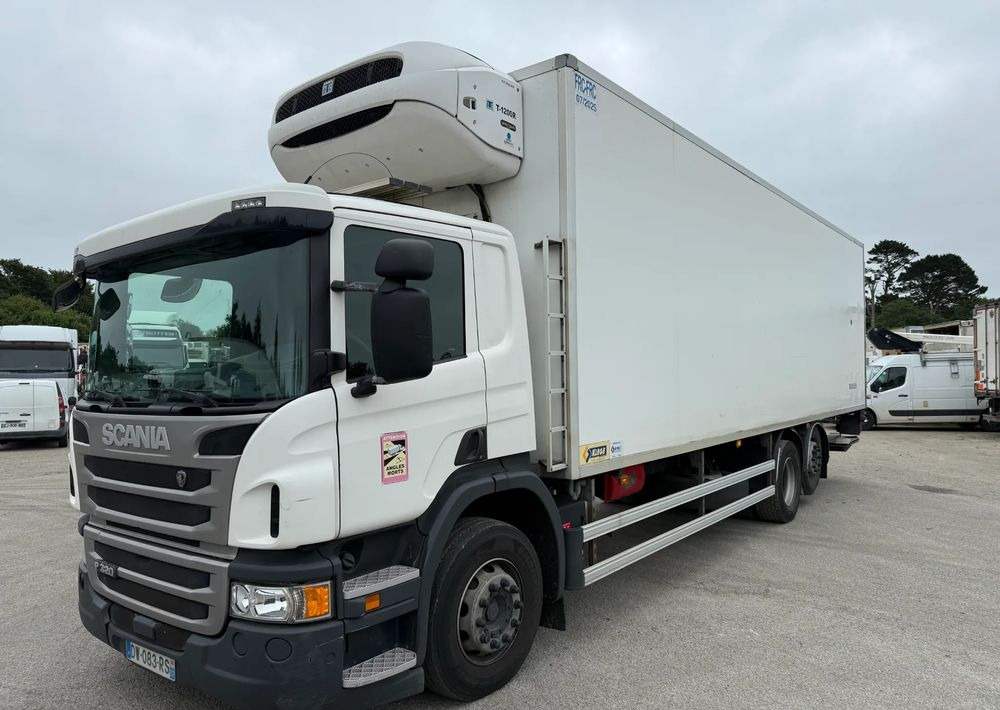 Scania P320 - Camión frigorífico: foto 1 Scania P320 - Camión frigorífico: foto 1
