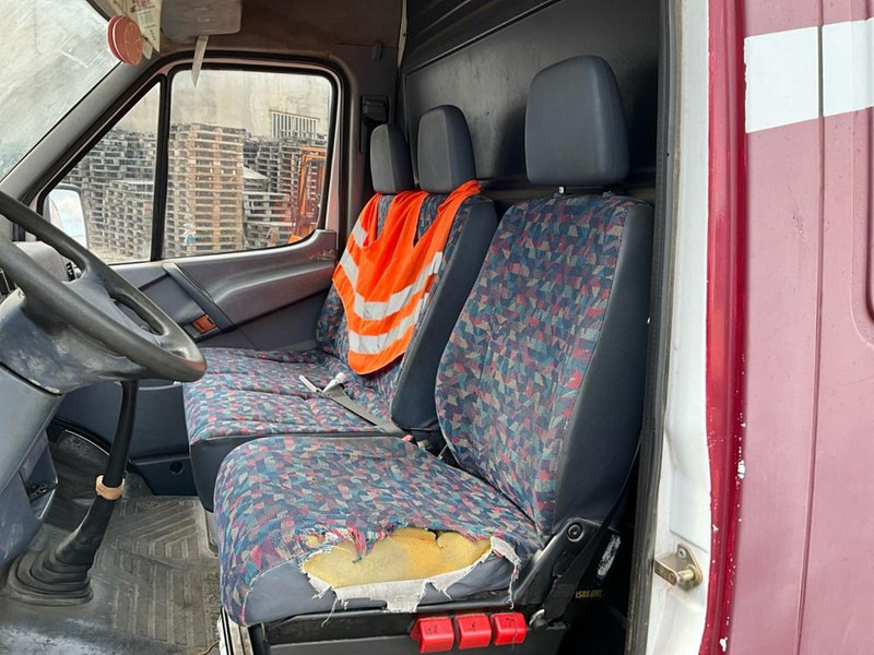 Furgón Mercedes-Benz Sprinter: foto 11
