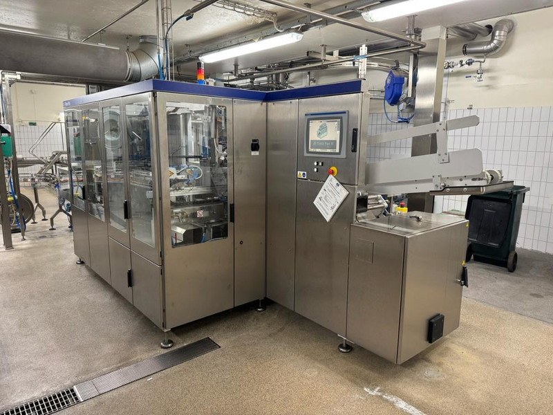 Tetra Pak Cardboard Packer - Maquinaria de embalaje: foto 1 Tetra Pak Cardboard Packer - Maquinaria de embalaje: foto 1