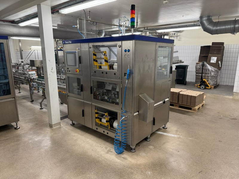 Tetra Pak Filmwrapper - Maquinaria de embalaje: foto 1 Tetra Pak Filmwrapper - Maquinaria de embalaje: foto 1