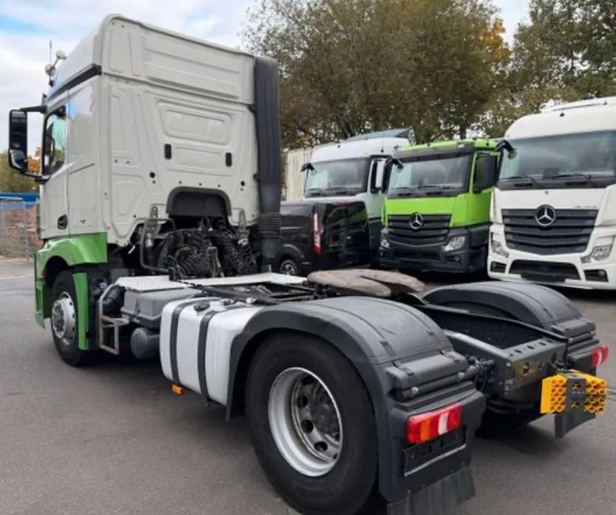 Mercedes-Benz ACTROS 1848 HAD/ 4X4/ HYDRAULIKA - Cabeza tractora: foto 2 Mercedes-Benz ACTROS 1848 HAD/ 4X4/ HYDRAULIKA - Cabeza tractora: foto 2