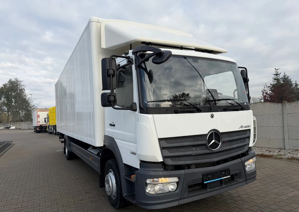 Mercedes-Benz ATEGO 1318 IZOTERMA 20 PALET! - Camión caja cerrada: foto 4 Mercedes-Benz ATEGO 1318 IZOTERMA 20 PALET! - Camión caja cerrada: foto 4