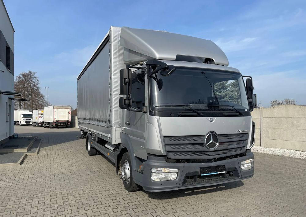 Mercedes-Benz ATEGO 818 Klima, Webasto, Burtofirana! - Camión lona: foto 3 Mercedes-Benz ATEGO 818 Klima, Webasto, Burtofirana! - Camión lona: foto 3