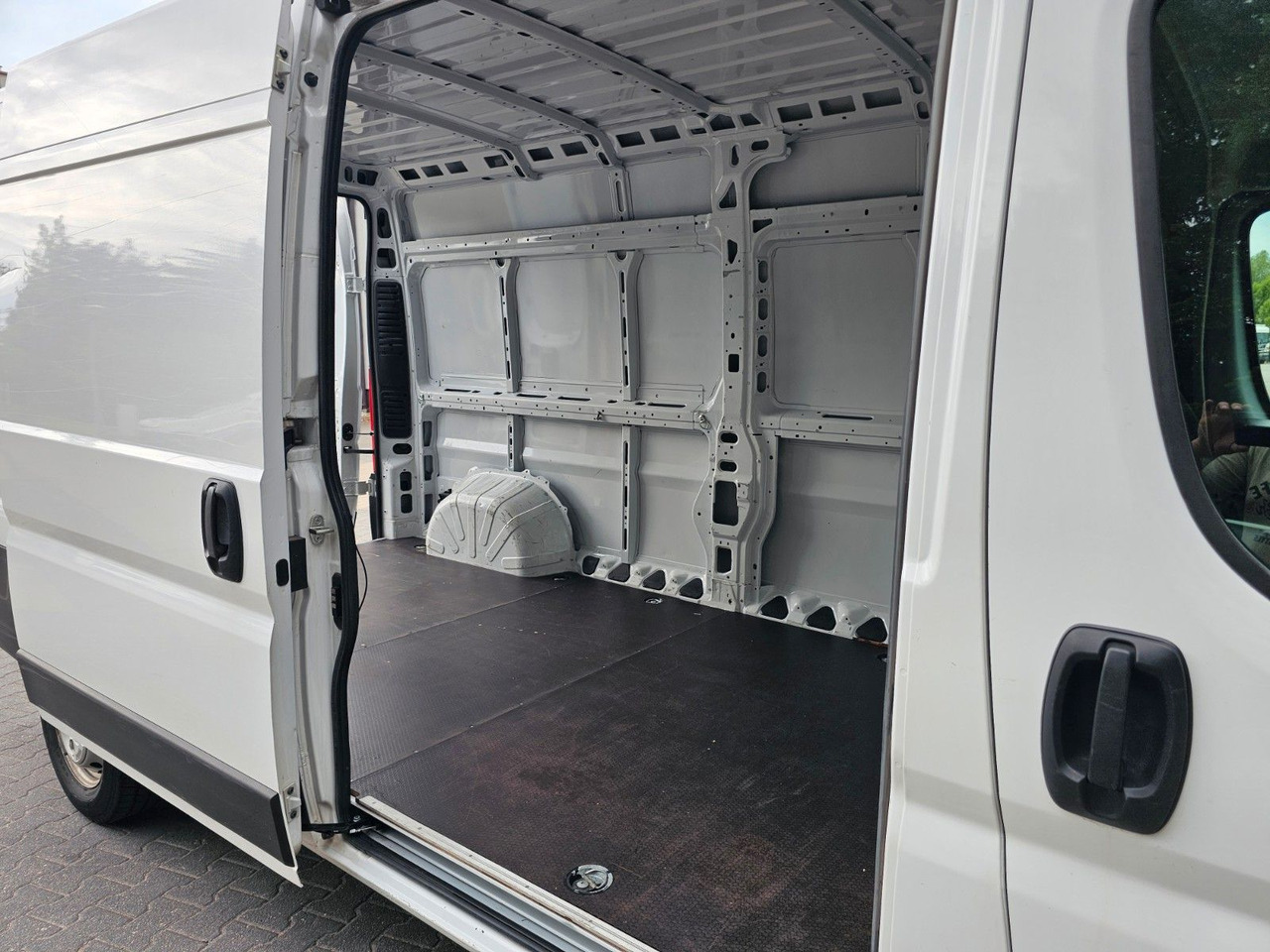 Opel MOVANO DUCATO L3H2 erst 35tkm Leichter unfall - Furgón: foto 5 Opel MOVANO DUCATO L3H2 erst 35tkm Leichter unfall - Furgón: foto 5