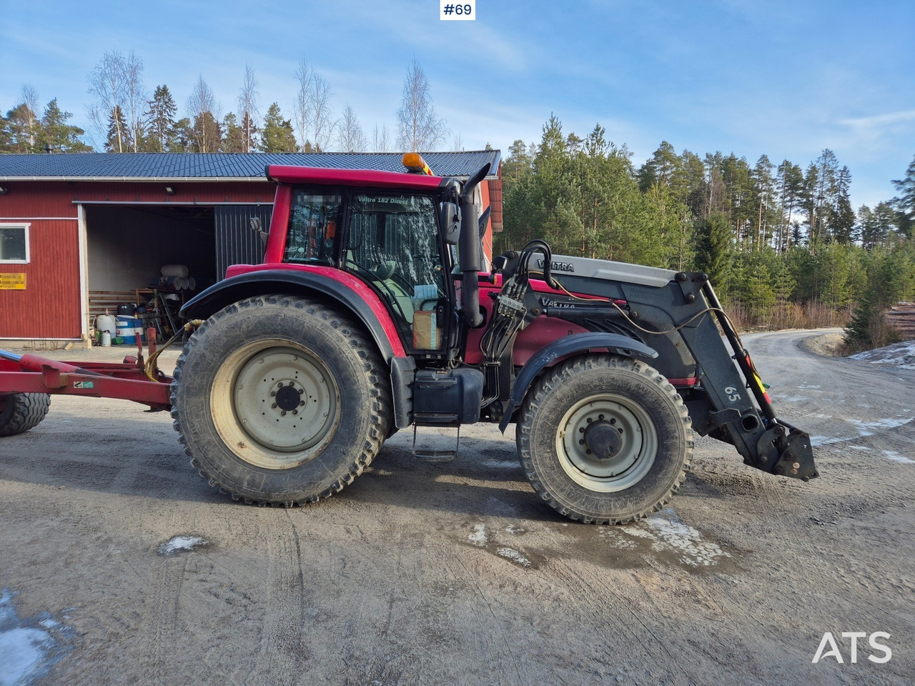 Tractor Valtra T182: foto 9 Tractor Valtra T182: foto 9