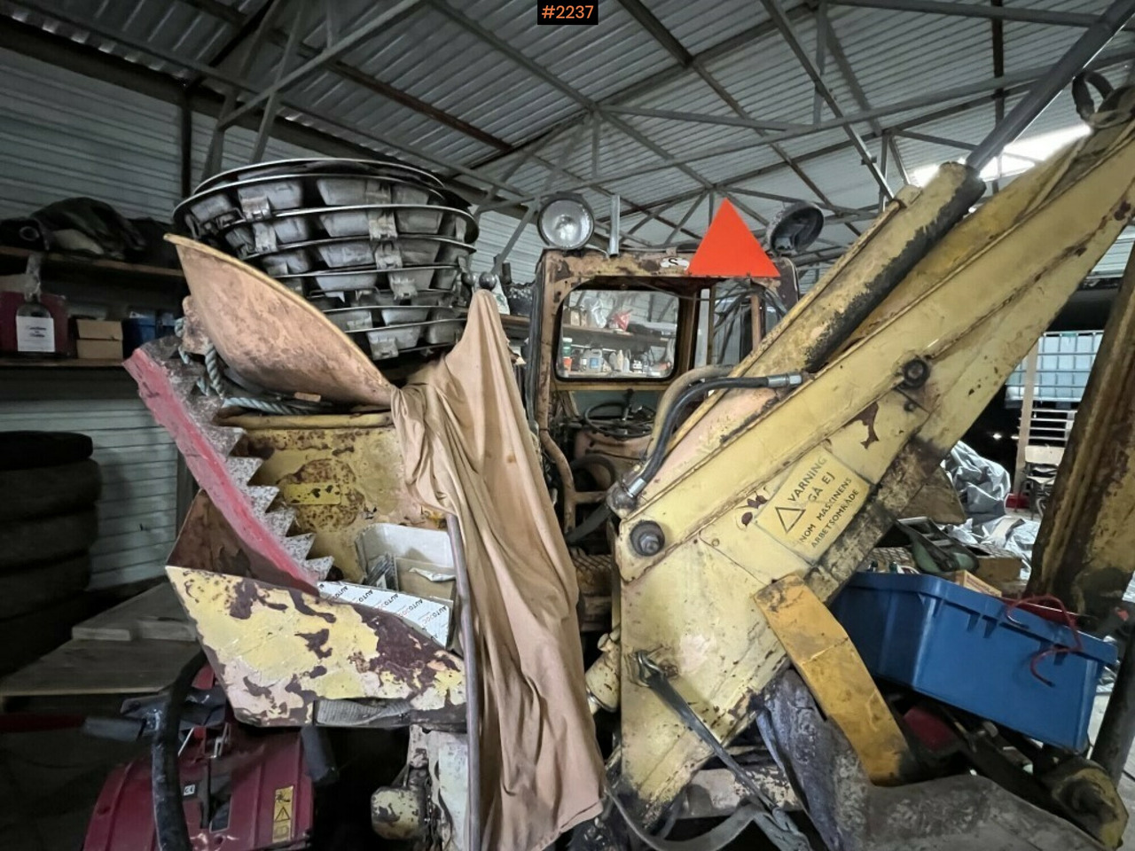 Retroexcavadora Backhoe loader- MASSEY-FERGUSON 203: foto 14