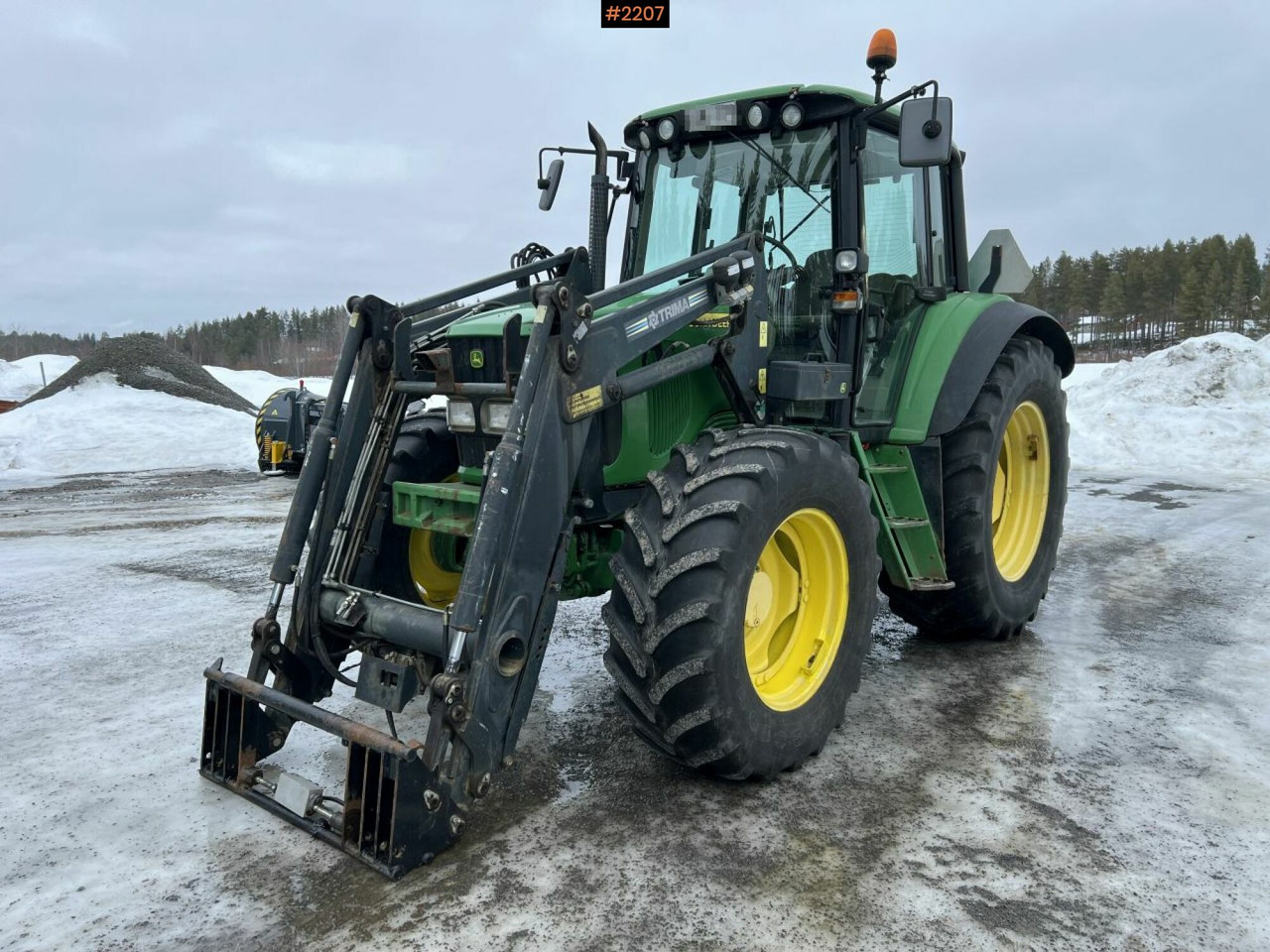Tractor JOHN DEERE 6420S - Tractor: foto 1 Tractor JOHN DEERE 6420S - Tractor: foto 1