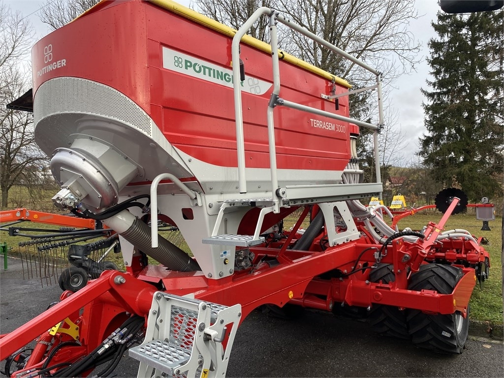 Pöttinger Terrasem 3000 D - Combinado de siembra: foto 4 Pöttinger Terrasem 3000 D - Combinado de siembra: foto 4