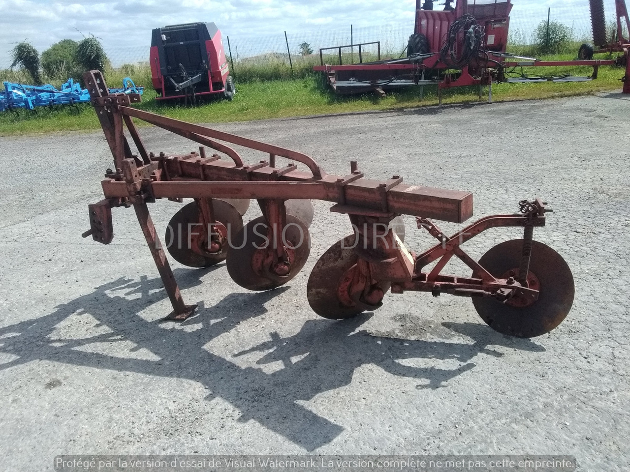 CAVEL CHARRUE A DISQUES 3 D - Arado: foto 3 CAVEL CHARRUE A DISQUES 3 D - Arado: foto 3