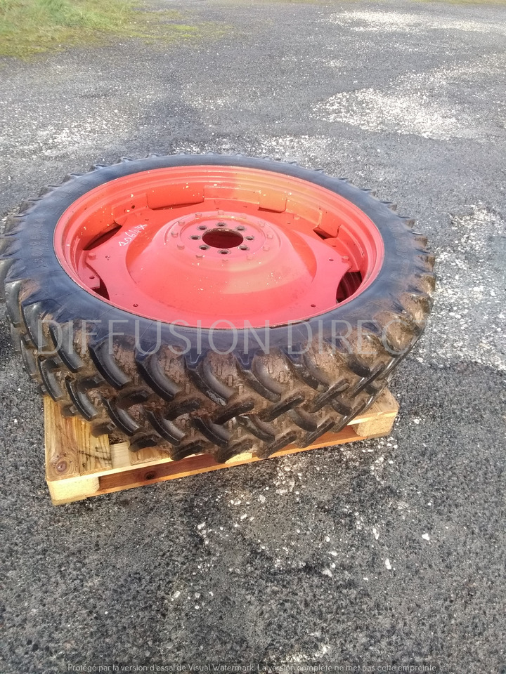 KLEBER ROUES CEREALIERES - Neumáticos y llantas para Maquinaria agrícola: foto 2 KLEBER ROUES CEREALIERES - Neumáticos y llantas para Maquinaria agrícola: foto 2