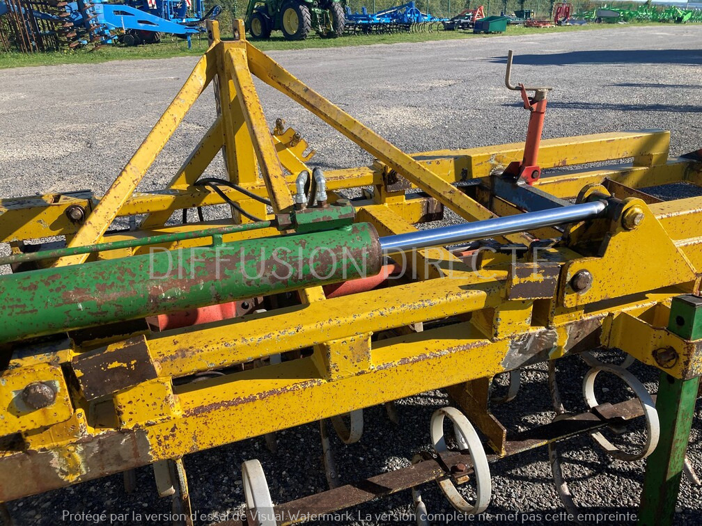 LACHAUD VIBROCULTEUR FRONTAL - Cultivador: foto 5 LACHAUD VIBROCULTEUR FRONTAL - Cultivador: foto 5