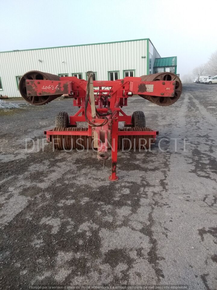 QUIVOGNE ROULEAU CAMBRIDGE R 630 - Rodillo agrícola: foto 4 QUIVOGNE ROULEAU CAMBRIDGE R 630 - Rodillo agrícola: foto 4