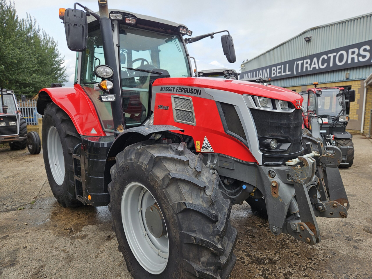 2022 MF 7S.180 Front PTO - Tractor: foto 1 2022 MF 7S.180 Front PTO - Tractor: foto 1
