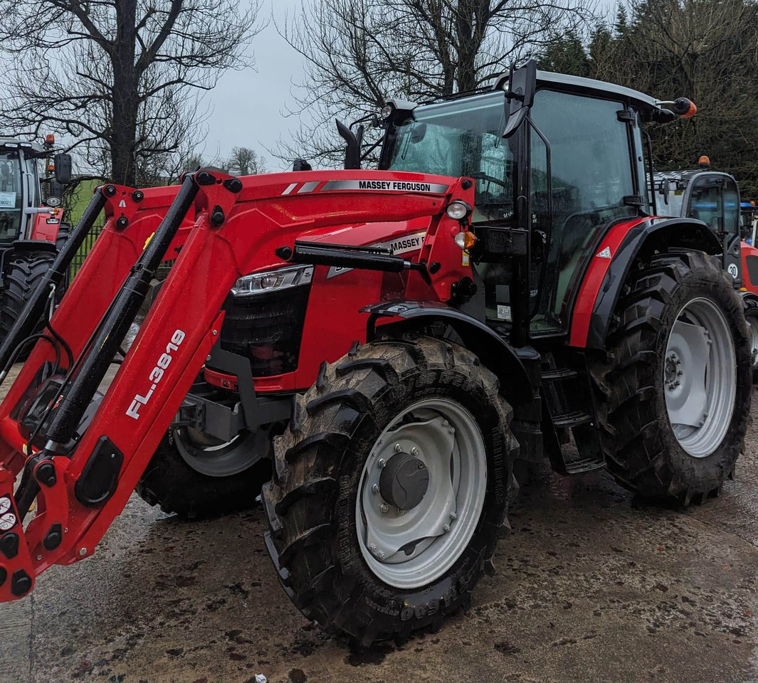 2022 Massey Ferguson 5712M c/w Loader, As New - Tractor: foto 2 2022 Massey Ferguson 5712M c/w Loader, As New - Tractor: foto 2