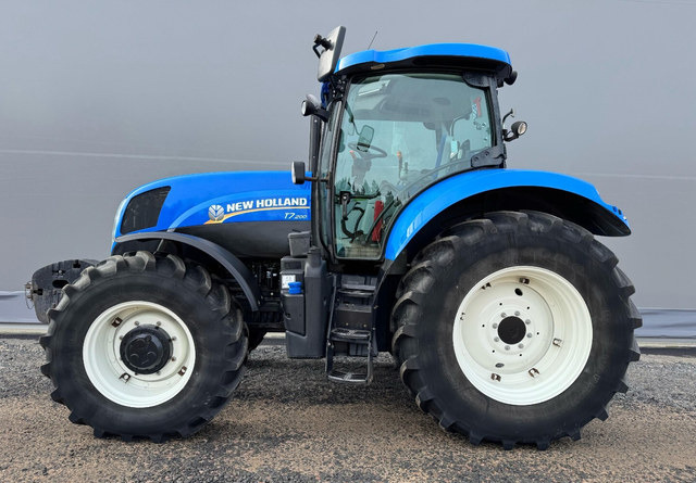New Holland T7.200 - Tractor: foto 2 New Holland T7.200 - Tractor: foto 2
