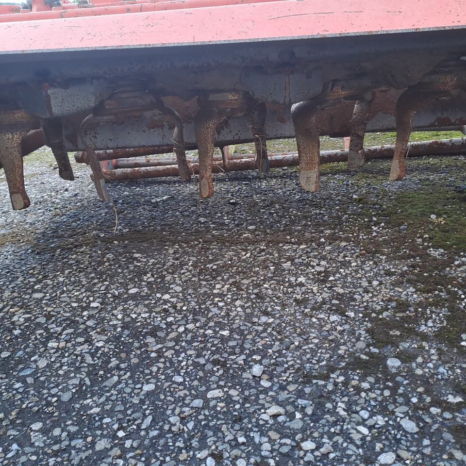 ERPICE ROTANTE MASCHIO AQUILA 7000 - Grada rotativa: foto 4 ERPICE ROTANTE MASCHIO AQUILA 7000 - Grada rotativa: foto 4