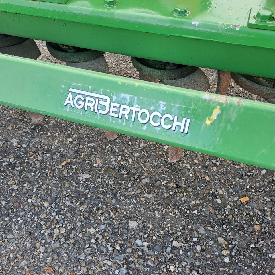 ERPICE ROTANTE MORENI SERIE MA MODELLO 3500 - Grada rotativa: foto 2 ERPICE ROTANTE MORENI SERIE MA MODELLO 3500 - Grada rotativa: foto 2