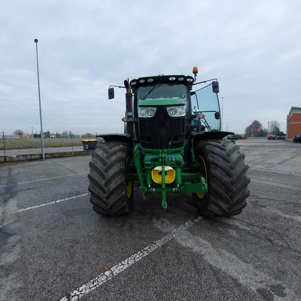 JHON DEERE 6210R - Tractor: foto 4 JHON DEERE 6210R - Tractor: foto 4