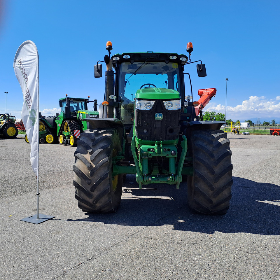 JOHN DEERE 6210R - Tractor: foto 2 JOHN DEERE 6210R - Tractor: foto 2