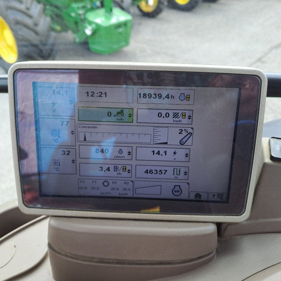 Leasing de JOHN DEERE 6210R JOHN DEERE 6210R: foto 9 Leasing de JOHN DEERE 6210R JOHN DEERE 6210R: foto 9