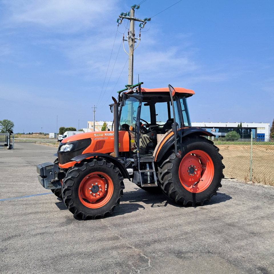 KUBOTA M9960 - Tractor: foto 2 KUBOTA M9960 - Tractor: foto 2