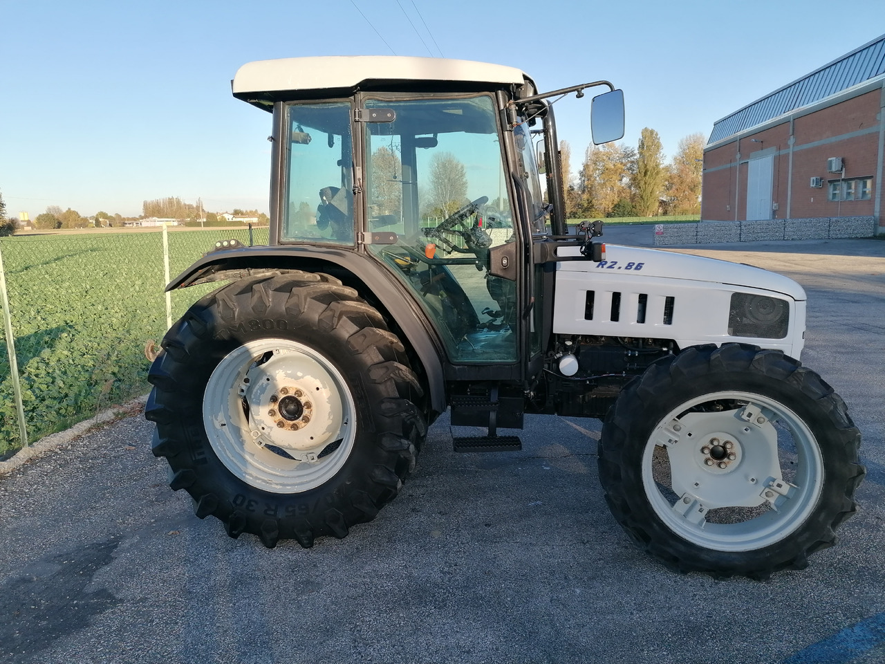 LAMBORGHINI R2.86 - Tractor: foto 3 LAMBORGHINI R2.86 - Tractor: foto 3
