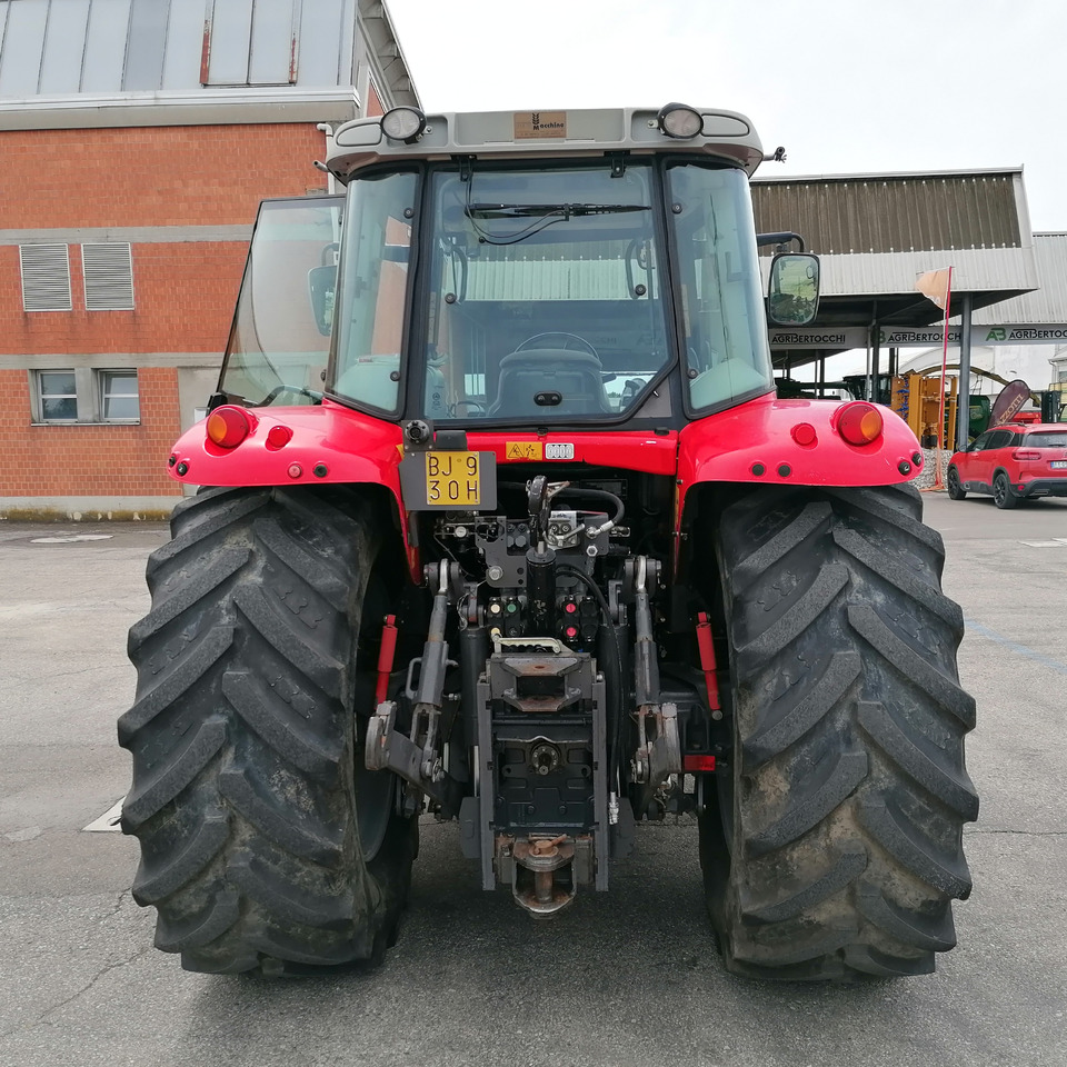 Tractor MASSEY FERGUSON: foto 11 Tractor MASSEY FERGUSON: foto 11
