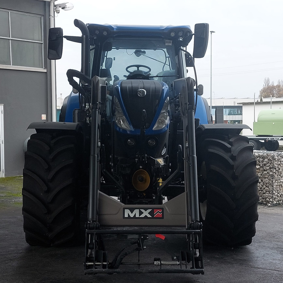 NEW HOLLAND T7 225 - Tractor: foto 5 NEW HOLLAND T7 225 - Tractor: foto 5