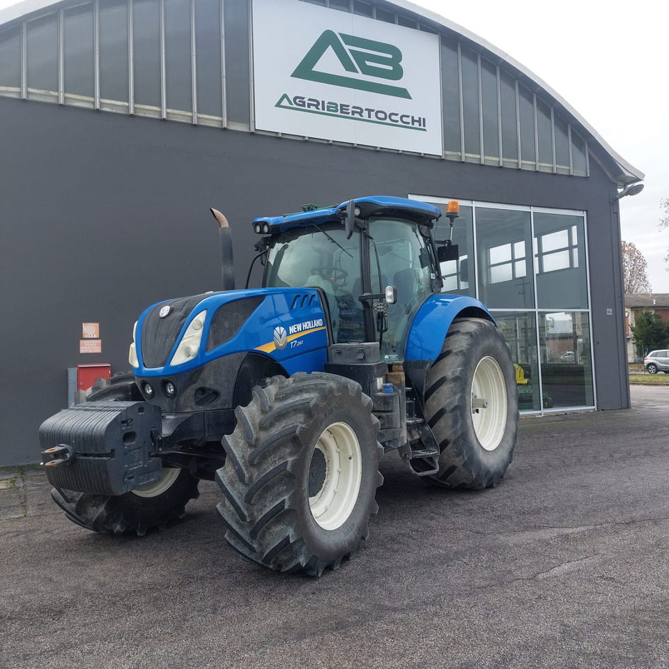 NEW HOLLAND T7 260 - Tractor: foto 1 NEW HOLLAND T7 260 - Tractor: foto 1