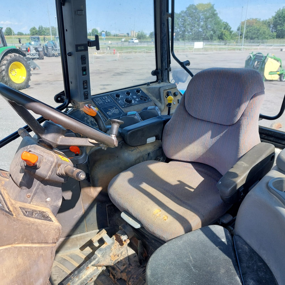 NEW HOLLAND TM 190 - Tractor: foto 2 NEW HOLLAND TM 190 - Tractor: foto 2