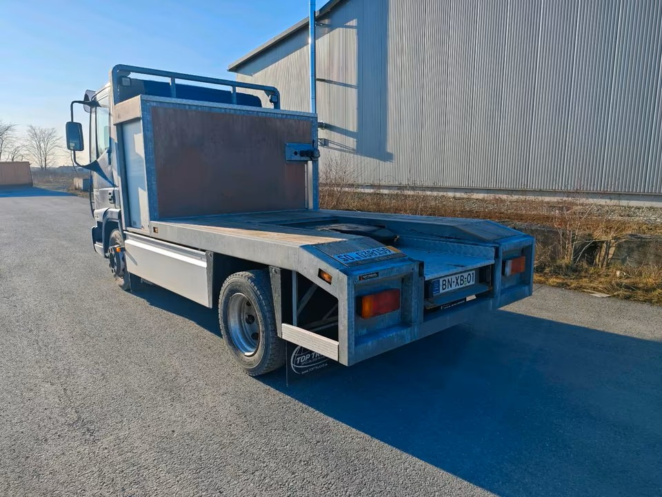 Iveco Eurocargo 90E18 - Cabeza tractora: foto 5 Iveco Eurocargo 90E18 - Cabeza tractora: foto 5