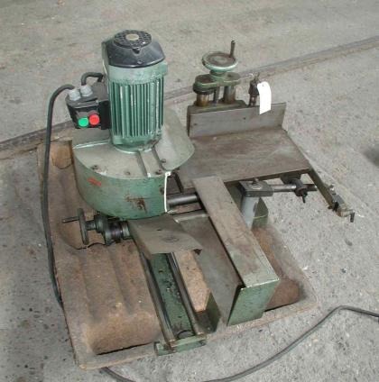 GRAULE AKF 4/250 - Fensterbearbeitung - Máquina para metal: foto 1 GRAULE AKF 4/250 - Fensterbearbeitung - Máquina para metal: foto 1