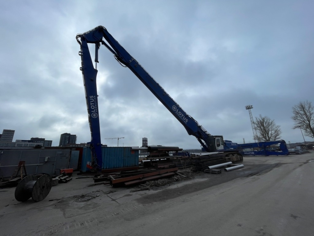 Liebherr R 974 C UHD Demolition 41m, 2 booms - Excavadora de demolición: foto 2 Liebherr R 974 C UHD Demolition 41m, 2 booms - Excavadora de demolición: foto 2