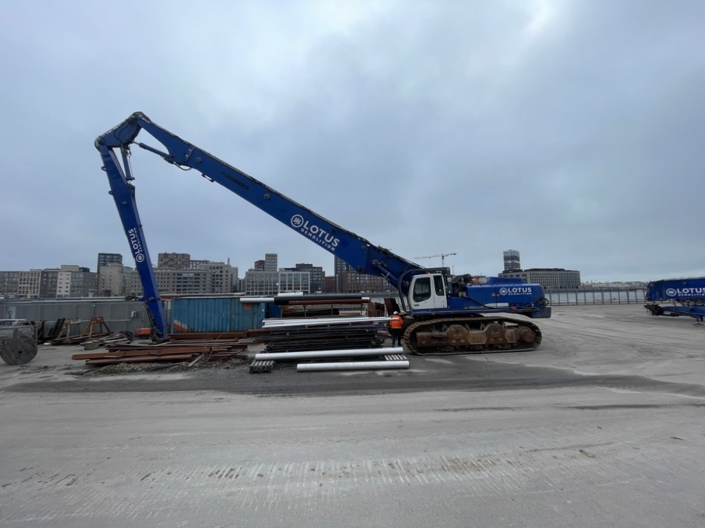 Liebherr R 974 C UHD Demolition 41m, 2 booms - Excavadora de demolición: foto 1 Liebherr R 974 C UHD Demolition 41m, 2 booms - Excavadora de demolición: foto 1