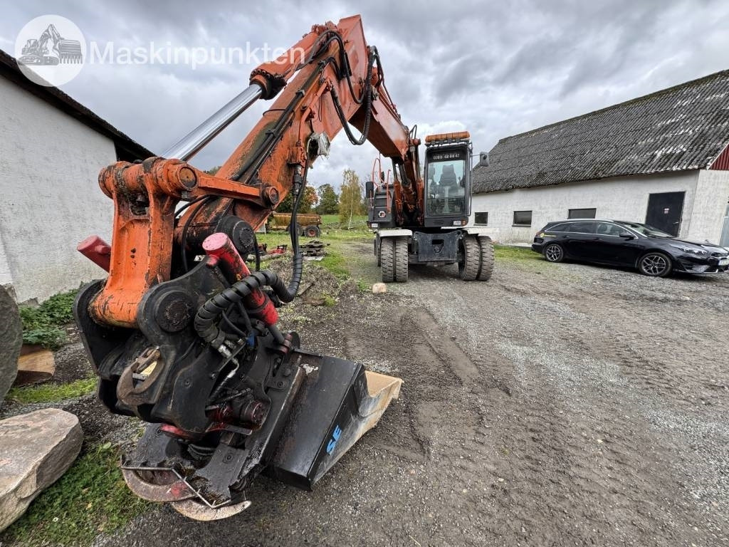 Hitachi ZX 140 W-3 - Excavadora de ruedas: foto 5 Hitachi ZX 140 W-3 - Excavadora de ruedas: foto 5