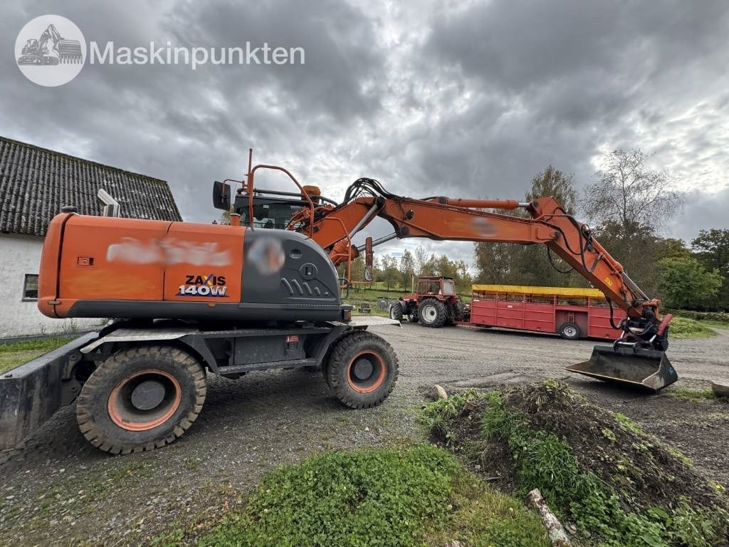 Hitachi ZX 140 W-3 - Excavadora de ruedas: foto 4 Hitachi ZX 140 W-3 - Excavadora de ruedas: foto 4