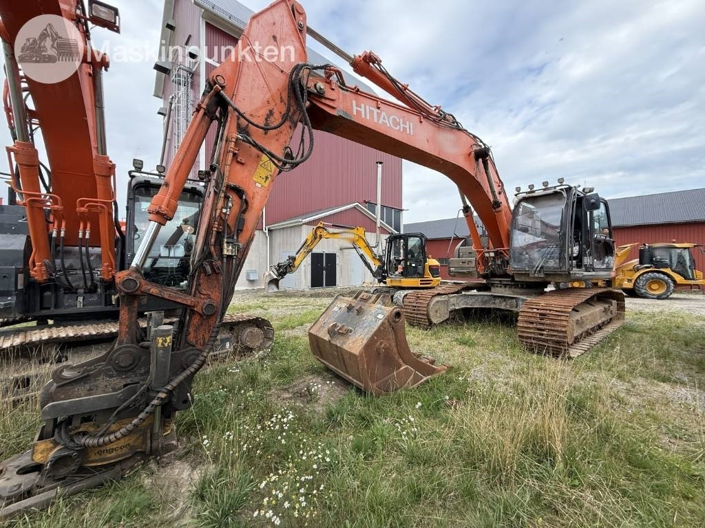 Hitachi ZX 300 LC-6 - Excavadora de cadenas: foto 2 Hitachi ZX 300 LC-6 - Excavadora de cadenas: foto 2
