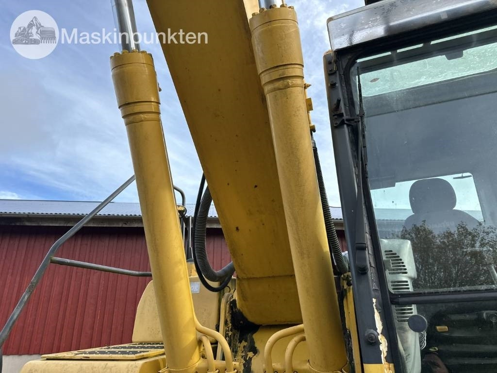 Excavadora de cadenas Komatsu PC 210 LC-8: foto 7