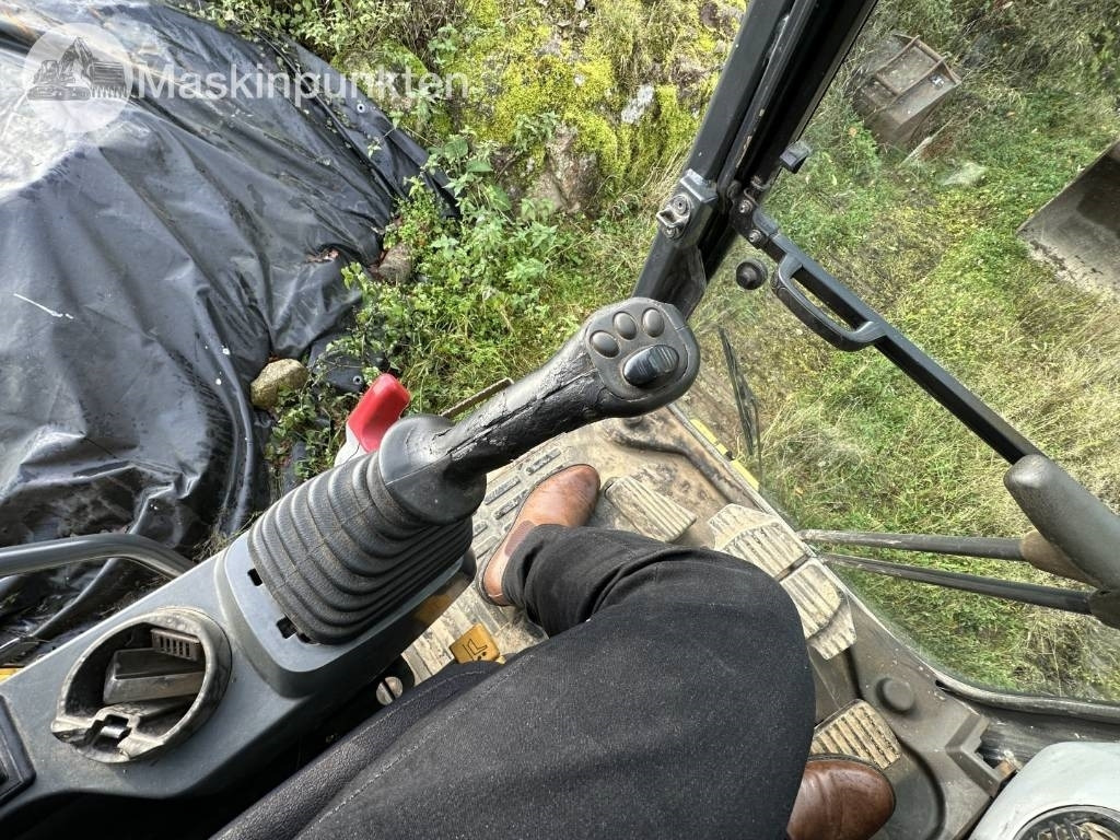 Excavadora de cadenas Komatsu PC 210 LC-8: foto 47