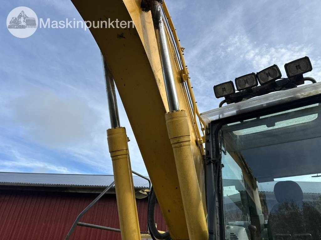 Excavadora de cadenas Komatsu PC 210 LC-8: foto 6