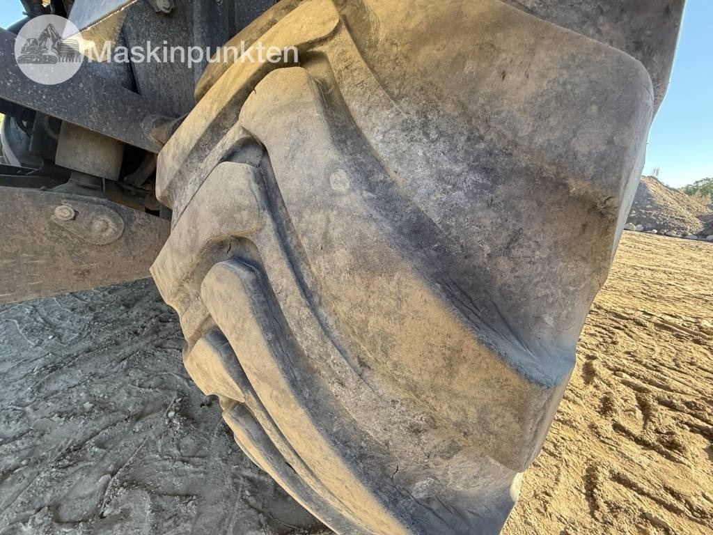 Leasing de Komatsu PW 160  Komatsu PW 160: foto 17