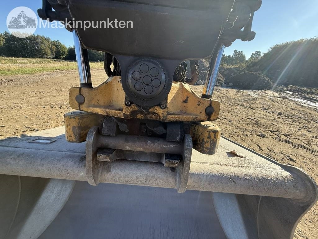 Leasing de Komatsu PW 160  Komatsu PW 160: foto 22