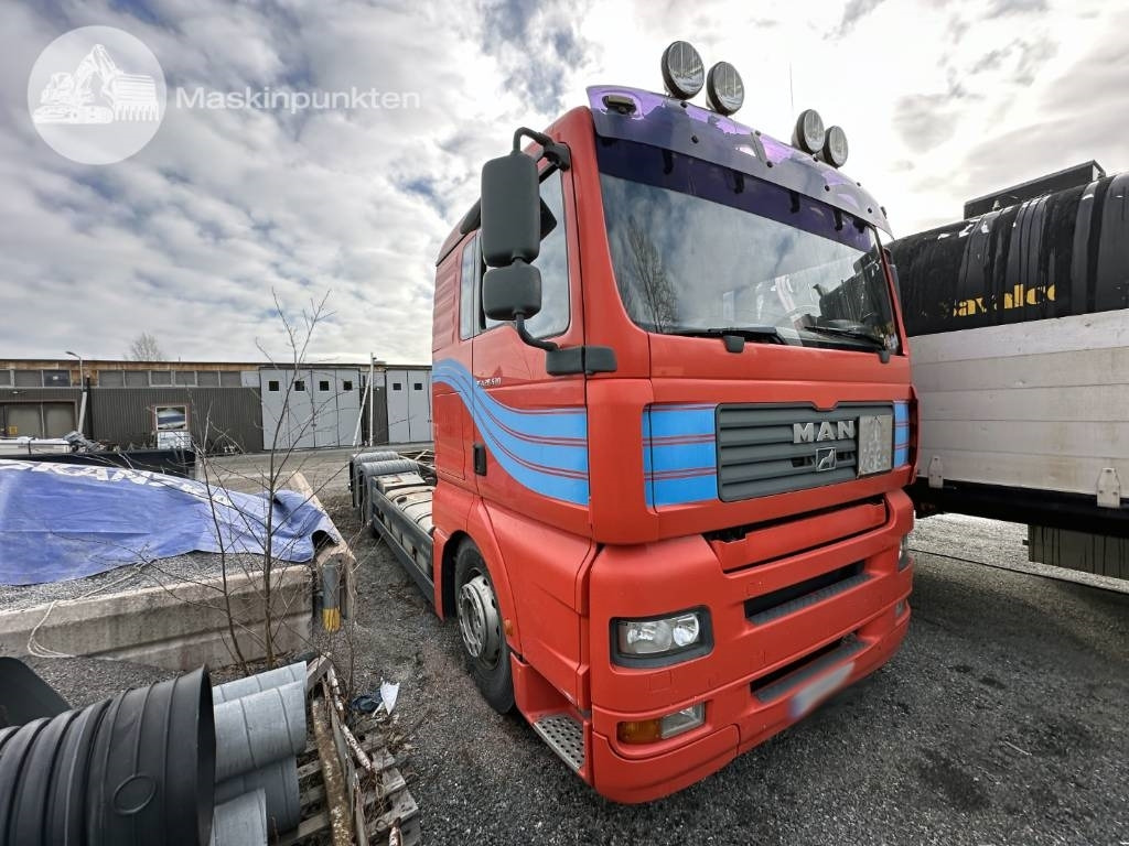 MAN TGX 28.530 LAXO - Camión chasis: foto 2 MAN TGX 28.530 LAXO - Camión chasis: foto 2