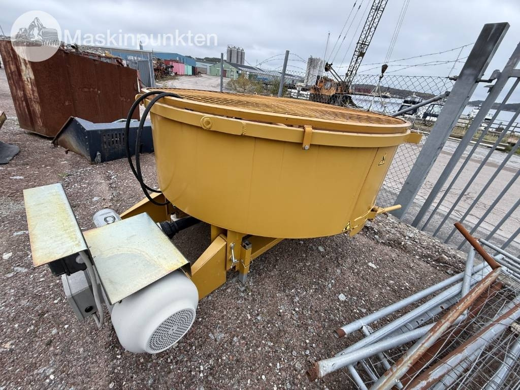 Mammut TM 200 Betongblandare - Hormigonera: foto 1 Mammut TM 200 Betongblandare - Hormigonera: foto 1