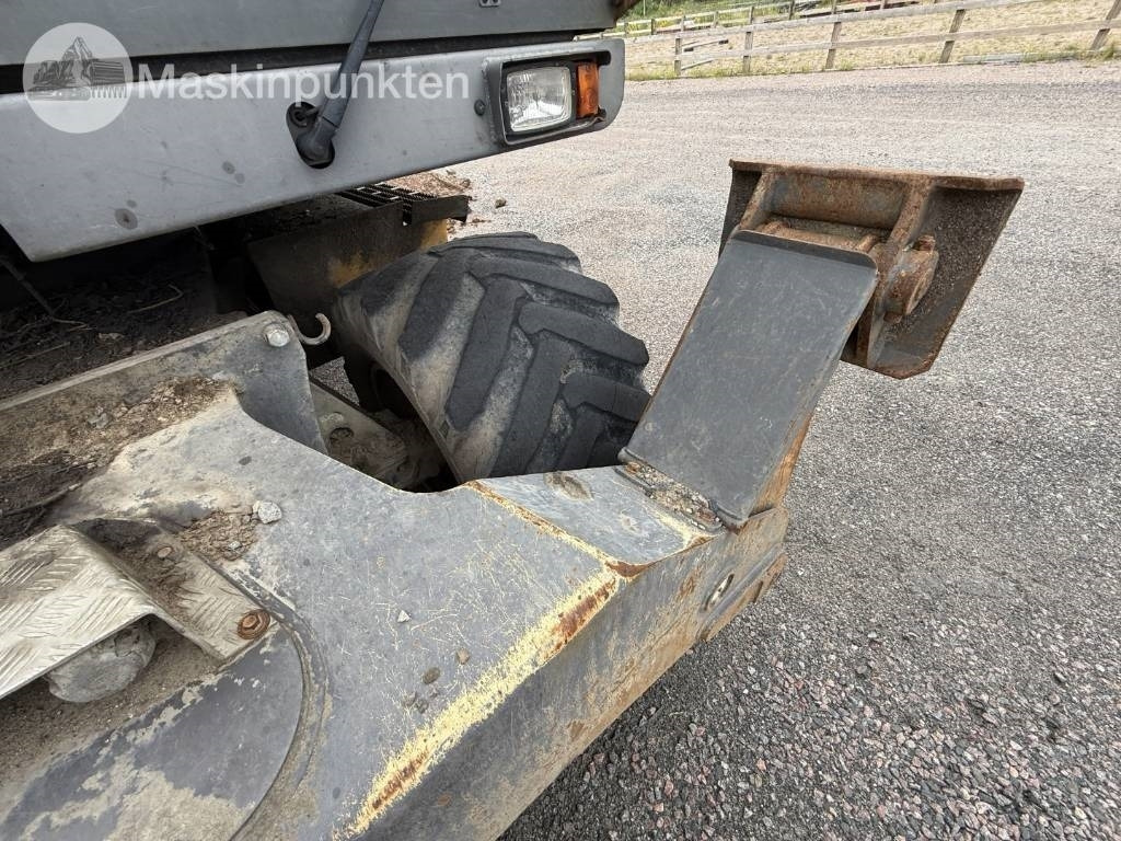 Excavadora de ruedas Volvo EW 140 C: foto 28 Excavadora de ruedas Volvo EW 140 C: foto 28