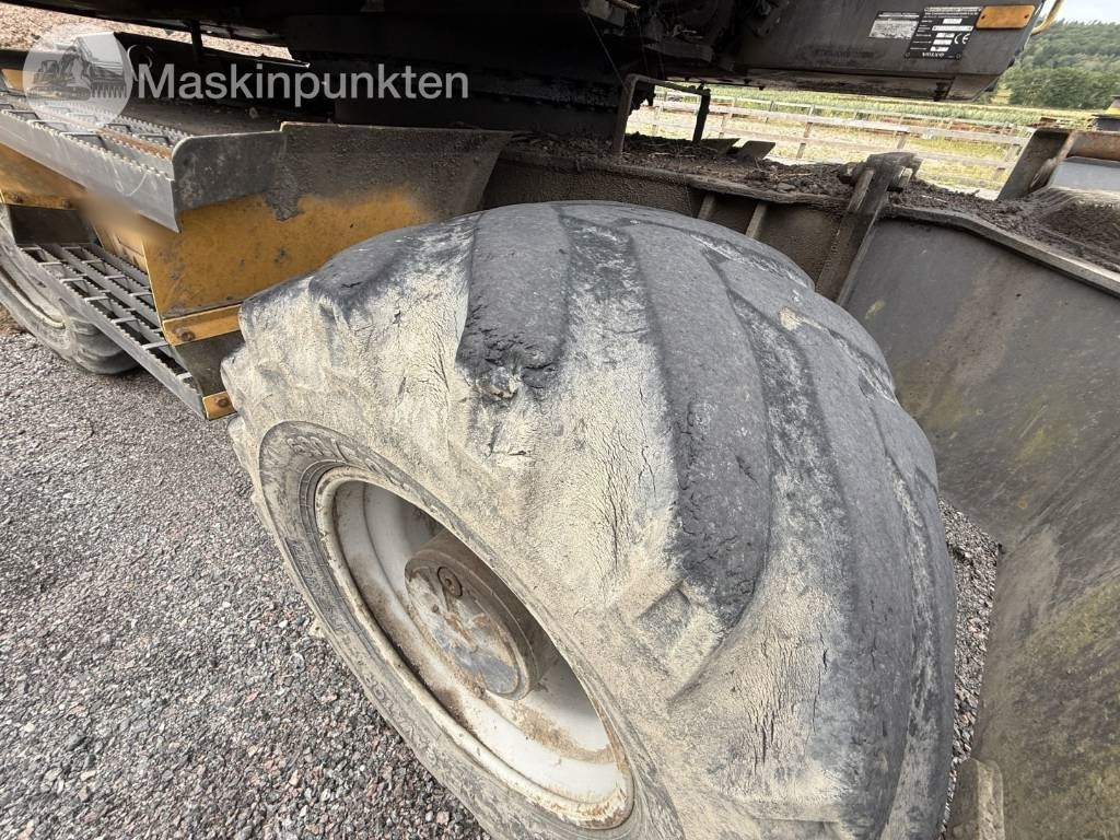 Excavadora de ruedas Volvo EW 140 C: foto 49 Excavadora de ruedas Volvo EW 140 C: foto 49