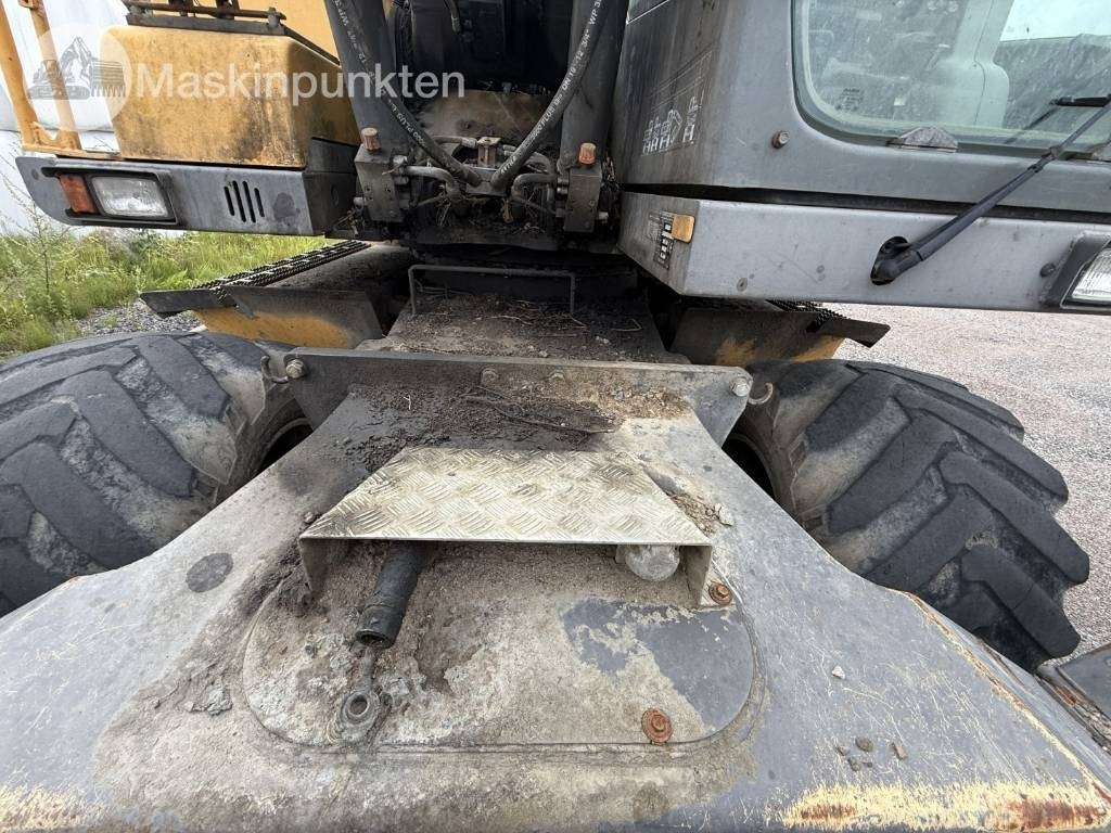 Excavadora de ruedas Volvo EW 140 C: foto 31 Excavadora de ruedas Volvo EW 140 C: foto 31